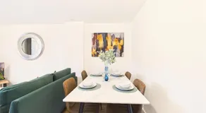 Rivoli Mews - Image 5