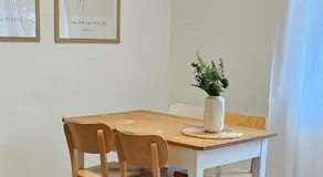 BOARDINGHOUSE PD25 ALTE FEUERWACHE I Unterkunft mit Einzel- und Doppelzimmer I 3min CityHospital I Monteure I Smart TV I Einzelbetten I Küche I Gemeinschaftsraum I Wasch I P - Image 2