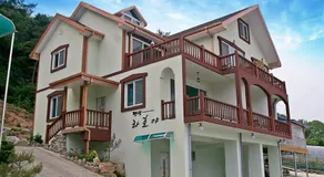 LaHoya Pension - Image 4