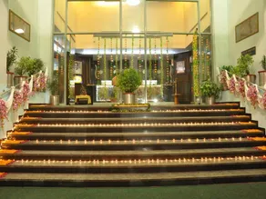 Clarks Inn Grand - Image 2