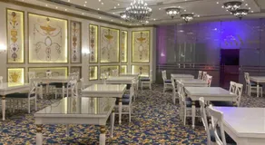 ORO Plaza Hotel  - Image 5