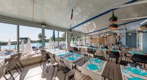 Appartement 'Cap Esterel St Raphaël' avec Vue Mer, Piscine Commune et Terrasse Privée - Image 2