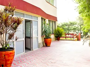 Hadassah Hotel - Image 5