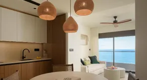 Beachfront Villa With a Private Pool - Image 4