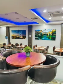 LAL HOTEL - Image 5