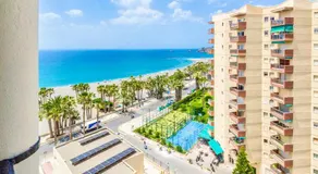 APARTAMENTO EN LA PLAYA CON VISTAS DE ENSUEÑO - Image 4