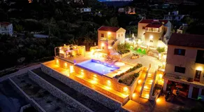 Aspro Apartments - Image 3