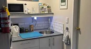 Hokitika - Blue Spur Bed and Breakfast - Image 3