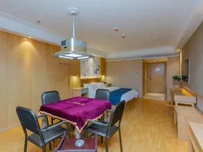 Lian Hu Yi Jing Hotel - Image 2