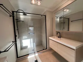Brand-new entire terrace home - Image 2