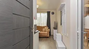 Royal Resident - Image 3