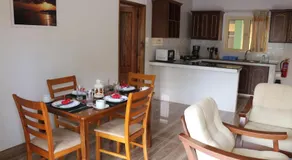Chez Antoine Apartments - Image 3