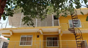 Zhim Zhim Guest House - Image 4