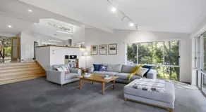 Bouddi Bush Retreat with Bay Views - Image 3