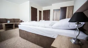 Hotel Cargo - Image 2