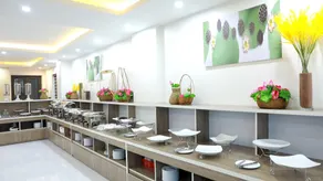 Golden Dream Hotel - Image 2