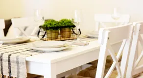 Square home - Image 5