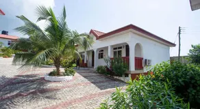 Royal Elmount Hotel - Image 5