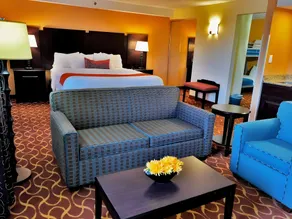 Lux Hotel & Spa - Image 2