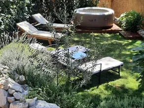Authentic Stone House Lola - Image 2