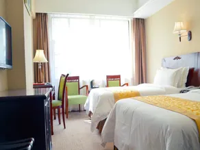 Vienna Hotel Yueyang Huarong Avenue - Image 2