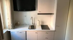New and Unique Charming Studio at Campolide - 2A - Image 4