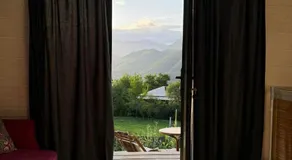 View Racha - Image 2