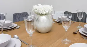 City Centre 3 BDR Townhouse by Belfast City Breaks - Image 3