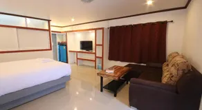 AVA Boutique Guesthouse - Image 2