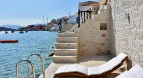 SALT RETREAT - Seafront Villa - Image 5