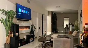 Modern Home w Jacuzzi Near Wynwood-Design District-MIA Airport - Image 2