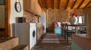 Vasiliki Cozy & Modern House Githio view - Image 3