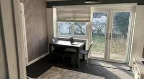 Brighton Bungalow Spacious 3BR, contractor friendly, close to University & near AMEX Stadium, parking,free WIFI,Garden & BBQ, Mobility challenged friendly - Image 2