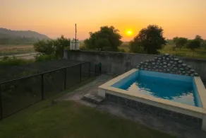 Experience peace & luxury at riverside H.M Farm - Image 4