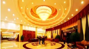 Yijian Holiday Hotel - Image 3