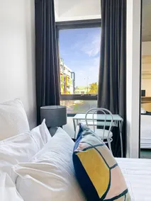BRUNSWICK escape - Free wine, Wifi, Netflix, Soap - Image 2