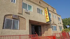 Antonio Hotel  Downtown Los Angeles near Hollywood - Image 5