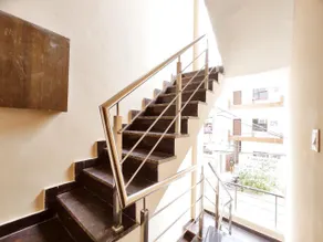 HOTEL LAND ROYAL STAYS - Premium Rooms In Budget - Image 4