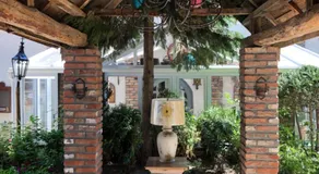 Paul's Fantasia Boutique Suites - Image 5