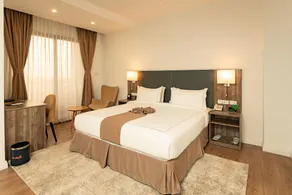 Elmo's Hotel - Image 2