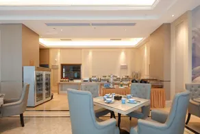 Vienna International Hotel (South Gate of Huangshan Scenic Area) - Image 2