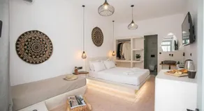 Adama's Suites Naxos - Image 4