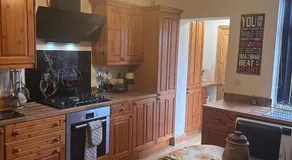 House - Sleeps 4 - Garden - on street parking - Image 5