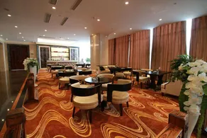 Buckingham Palace Hotel - Image 3