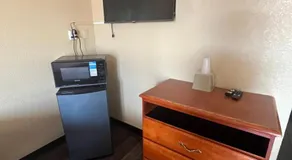 Economy Inn Express - Image 5