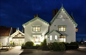 The White Horse Inn - Image 3