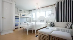 Han River Residence & Guesthouse - Image 2