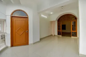 Hotel O Kusum Lodge - Image 1