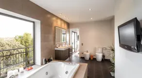 Stylish Home with Terrace and Private Pool, Maresme - Image 2