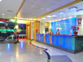 BP Grand Suite Hotel - Image 2